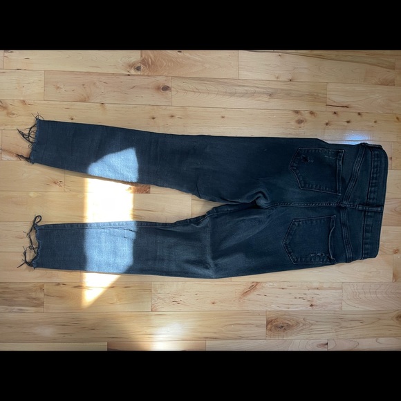 Gap blue jeans. Gently worn. Good condition. - Picture 3 of 5